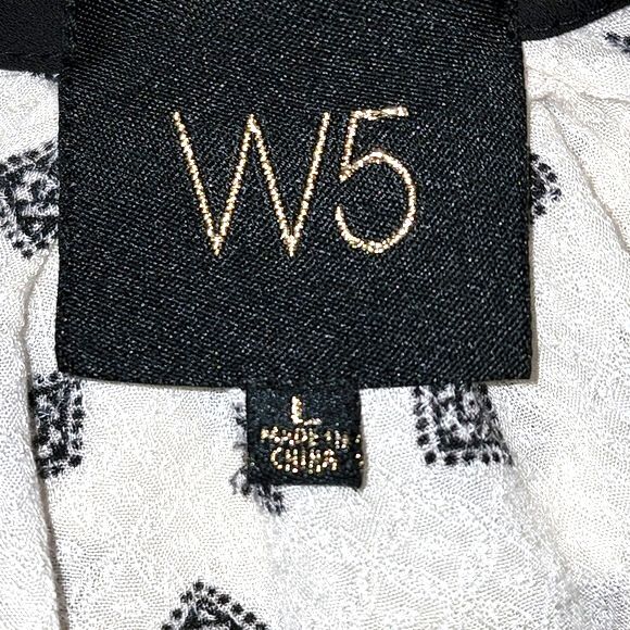 Anthropologie W5 Black and Off White Long Sleeve Tassel Blouse Size L - Picture 3 of 4